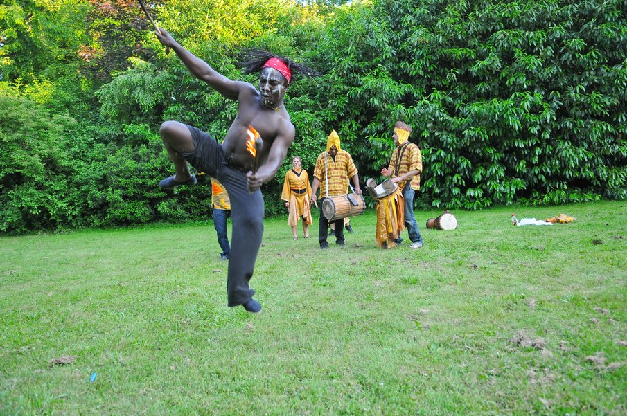 Evry Daily Photo - Cie Afrodite - Fete Mille et une Lumieres 096.jpg
